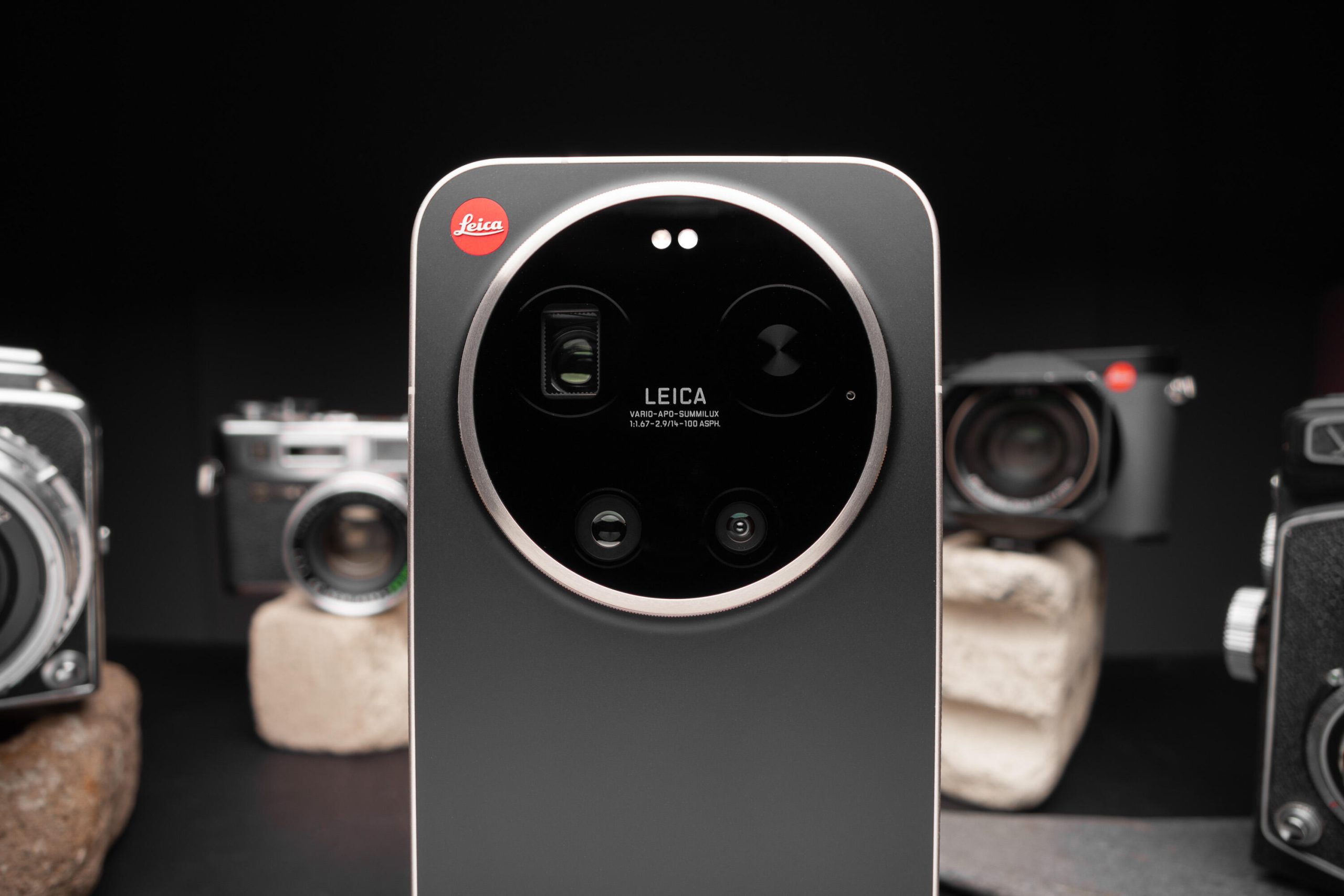 Leica Leitzphone by Xiaomi med det stora runda kamerahuset